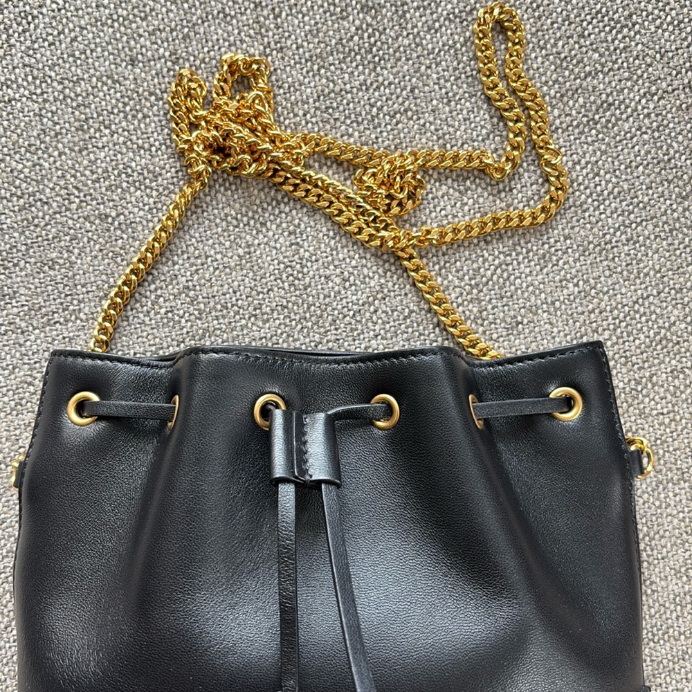 *SALE* Valentino AUTH MINI BUCKET BAG IN NAPPA WITH VLOGO SIGNATURE CHAIN EUC - Picture 5 of 16